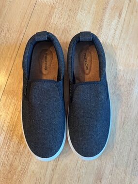 Maurices Black Slip-On Canvas Women’s Sneakers